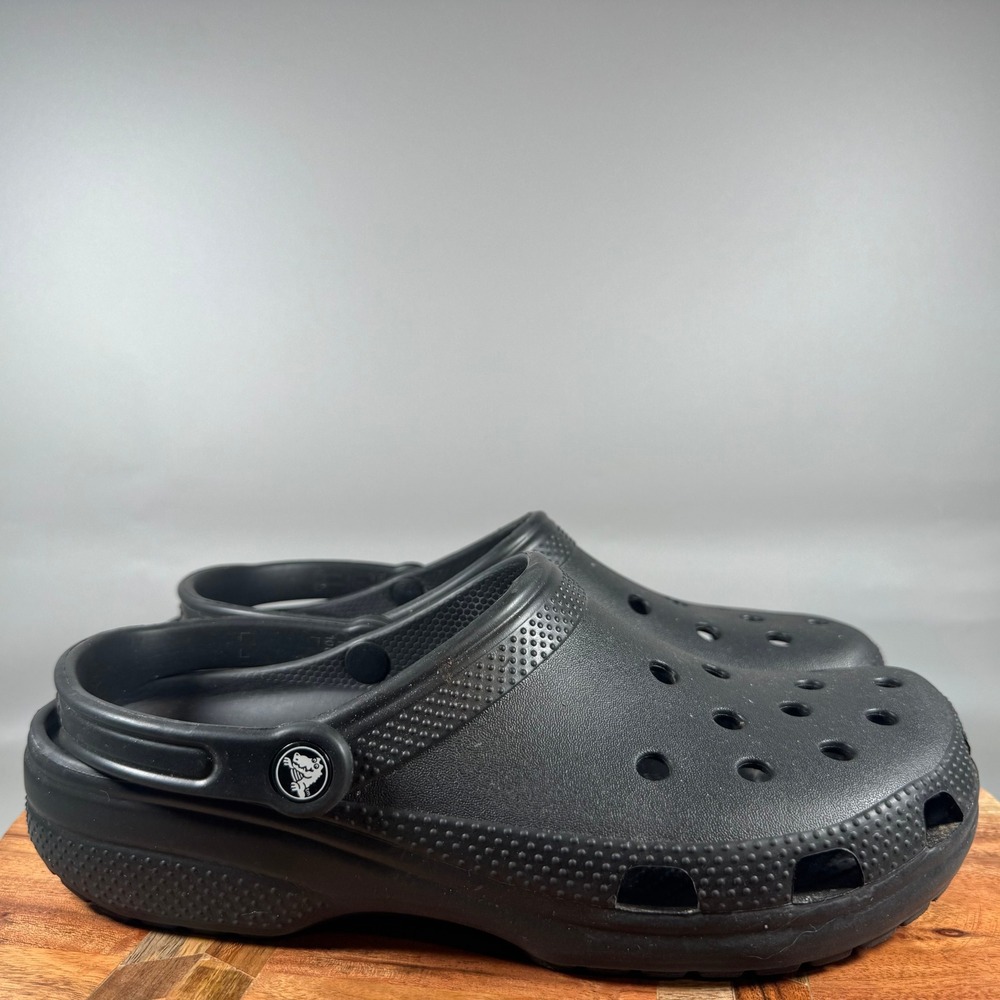 Crocs Classic Clog Black Mens 10 Womens 12 Slip On Comfort Shoes 10001-001